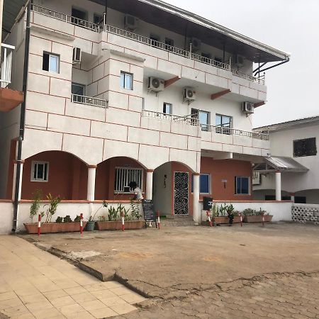 Hotel La Grace Kribi Luaran gambar