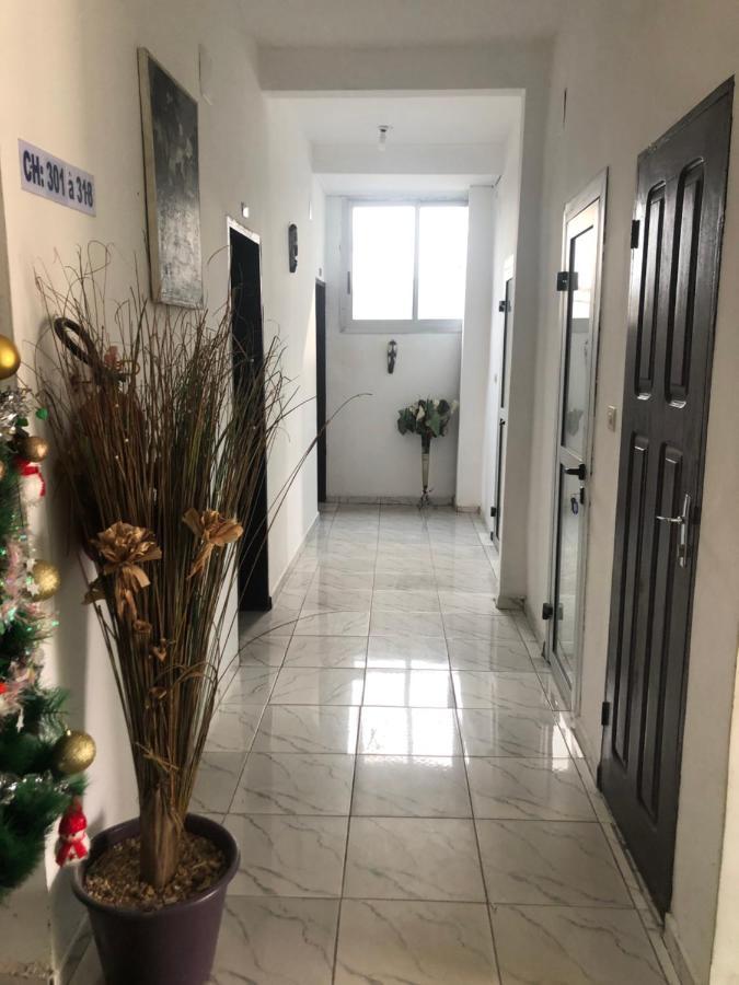 Hotel La Grace Kribi Luaran gambar