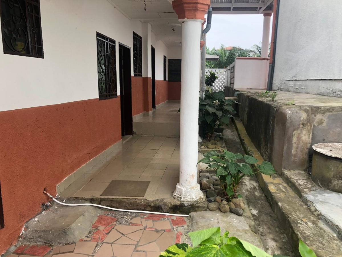 Hotel La Grace Kribi Luaran gambar