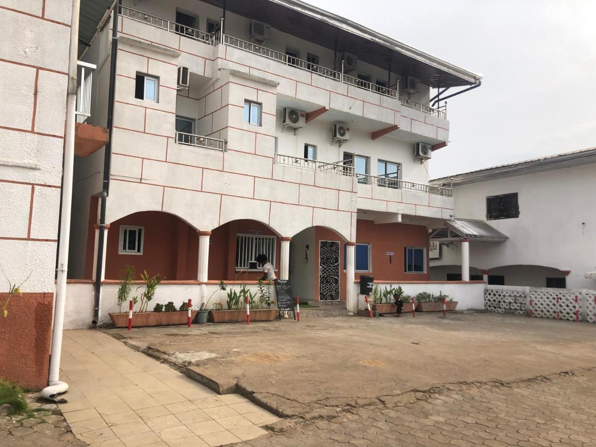 Hotel La Grace Kribi Luaran gambar
