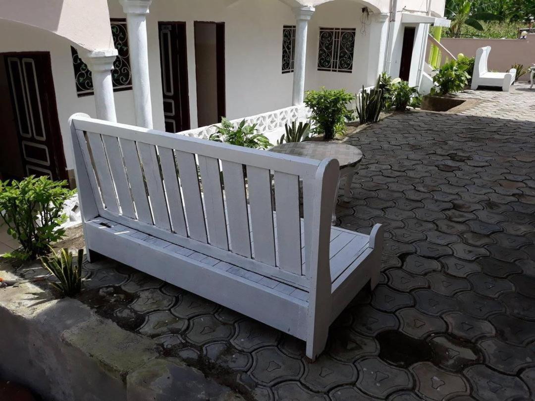 Hotel La Grace Kribi Luaran gambar